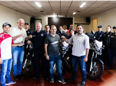 Guaíra realiza entrega de 3 novos veículos para Guarda Municipal