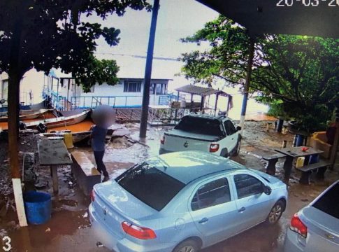 PF prende no Paraná suspeitos de contrabandear produtos do Paraguai