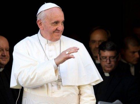 Vaticano estuda permitir que homens casados sejam padres na Amazônia