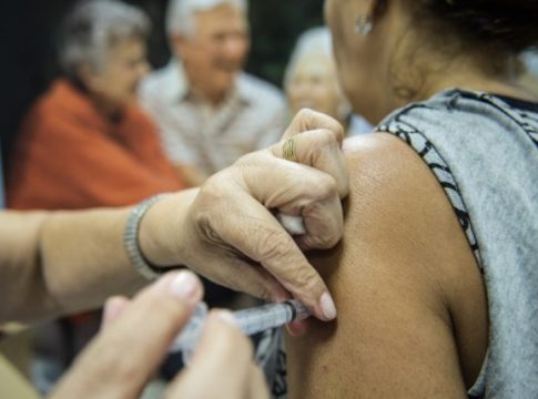 Após 2 mortes por gripe H1N1 em junho, Corumbá quer mais doses de vacina