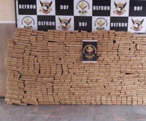 DOF apreende 1,2 tonelada de maconha em caminhonete