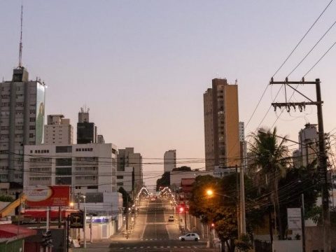 Quarta-feira será de céu claro e baixa umidade do ar em todo o Estado