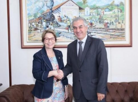 Governador e ministra entregam patrulhas para 14 municípios
