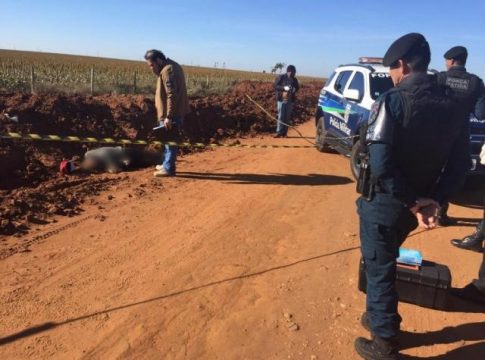 Itaquiraiense é executado com quatro tiros em estrada