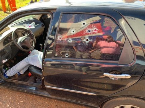 Família é atacada a tiros por pistoleiros e criança de 2 anos fica ferida