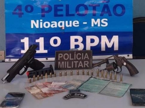 Trio de assaltantes invade agência dos Correios e faz funcionários reféns