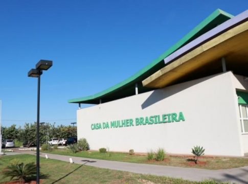 Mulher é arrastada para mata e ferida com 14 facadas no Jardim Carioca