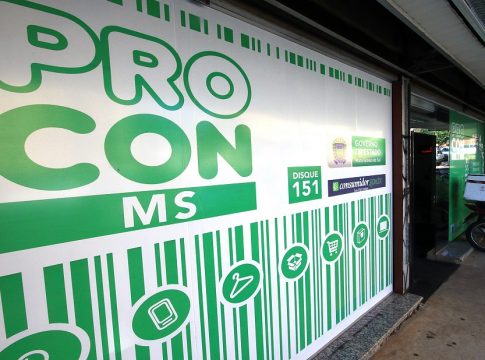 Procon/MS autua empresa de ônibus por desrespeitar estatuto do idoso
