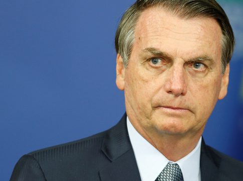 Bolsonaro: demarcação de terra indígena ‘inviabiliza’ exploração de commodities