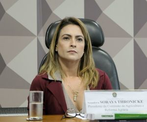 Senadora insiste em ameaça e vai buscar instância superior