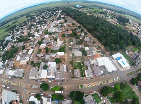 Ricardo Fávaro assina convênio que garante 100% de esgoto para Itaquiraí