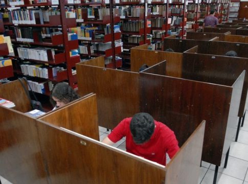 Bibliotecas também melhoram aprendizado de matemática, diz pesquisa