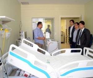 Secretário oficializa comissão para criação de Hospital Municipal
