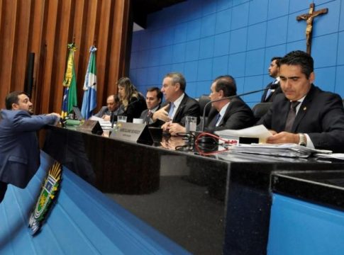 Deputados aprovam isenção em vestibulares a doadores de sangue