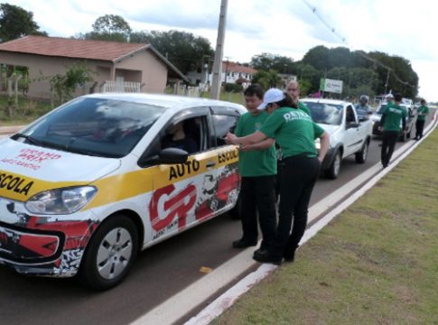 Nova lei retira exigência de categoria “D” para instrutores de trânsito