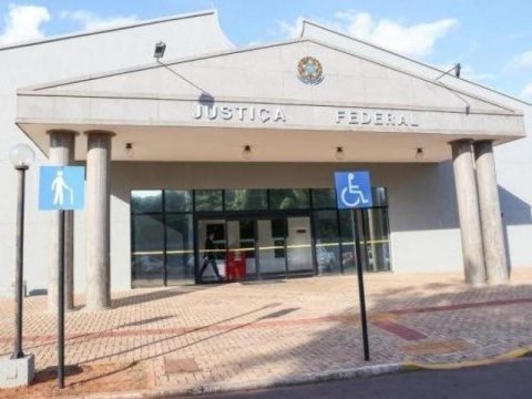 Seleções em MS oferecem cerca de 200 vagas com salários de até R$ 12.612,25