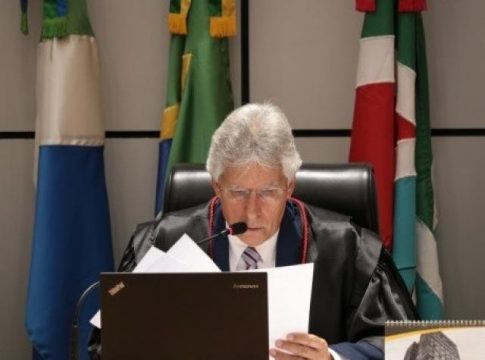 TJ mantém sentença contra homem flagrado com fotos sensuais de criança