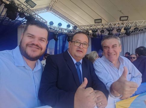Deputado Paulo Correa prestigia desfile dos 71 anos de Amambai