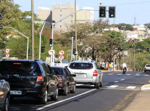Novas regras para tirar CNH entram em vigor nesta segunda-feira