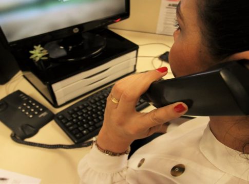 Operadora de TV e telefone não poderá cobrar multa de desempregado