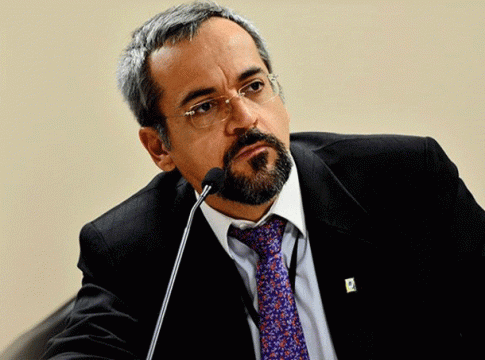 MEC libera R$ 1,156 bilhão para universidades e instituições federais