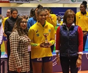 Brasil bate a Colômbia e conquista o Sul-Americano feminino