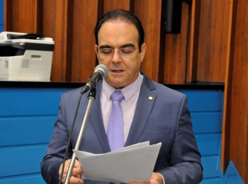 Proibição de cobrança de taxa por religação de água e luz é aprovada em 1ª votação