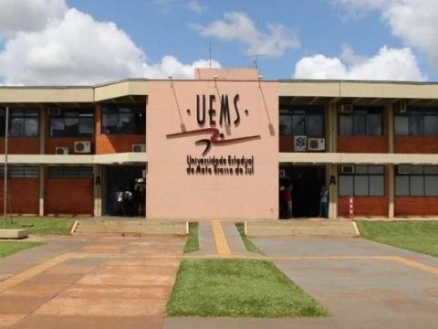 Inscrição de concurso da UEMS com salários de até R$ 6,9 mil termina no dia 25