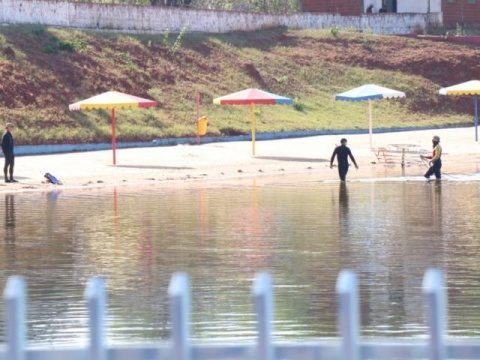 Após 12 horas, corpo de pintor que desapareceu em lago é encontrado