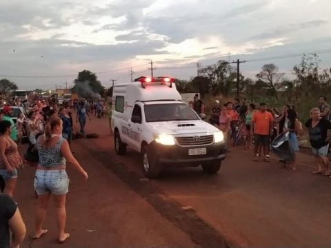 Moradores suspendem bloqueio da 156 e se reúnem com vice-governador