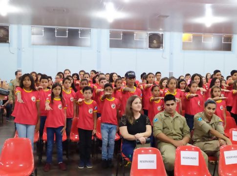 Eldorado forma 250 alunos do projeto Bombeiros na Escola