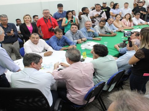 Reinaldo assina convênio de R$ 9,8 milhões com o CONISUL
