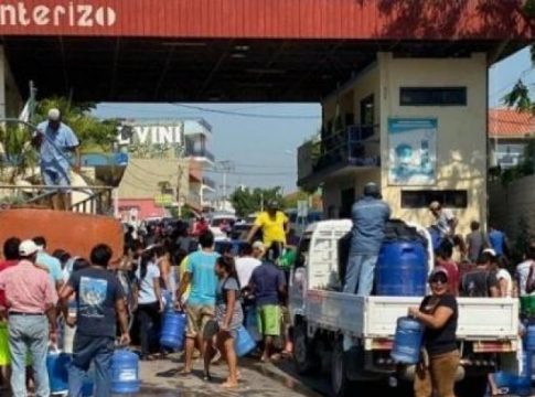 Com monte de terra e entulhos, fronteira segue fechada pelo 7º dia