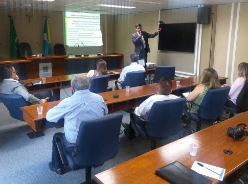 Agepan apresenta palestra sobre regulação na Escola do Legislativo
