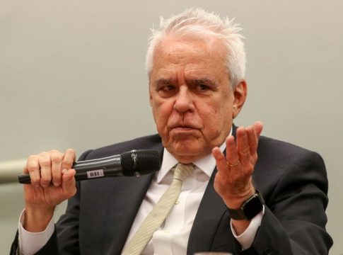 Vazamento é a maior agressão ambiental do país, avalia Petrobras