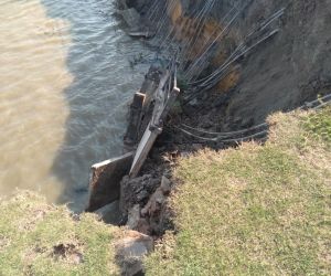 Muro de contenção às margens do Rio Paraguai desaba