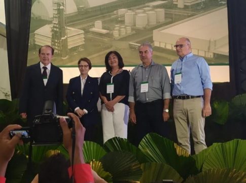 Esmagadora de soja projeta Estado nos mercados nacional e internacional