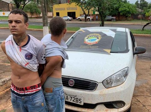 Polícia consegue apreender carro roubado por quadrilha que matou taxista a facadas