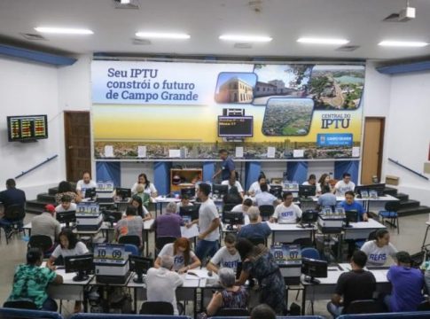 Em meia hora, Refis já tem 80 contribuintes para renegociar dívidas