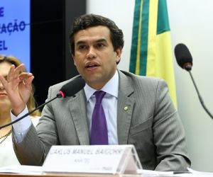 Bancada federal se divide sobre medida que extingue seguro