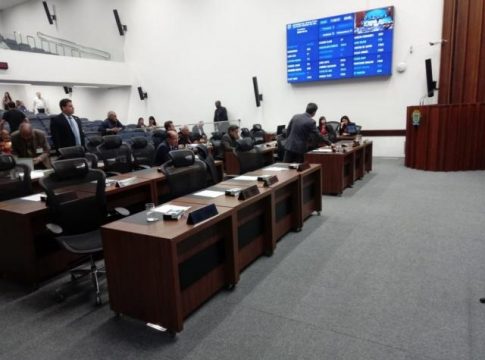 Em votação dividida, deputados aprovam extinção de cartórios em distritos de MS