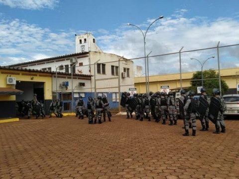 Tropa de Choque da PM ocupa maior presídio de Mato Grosso do Sul