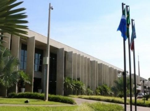 Mulher ganha R$ 15 mil após ouvir “eu sabia que não podia confiar em preto”