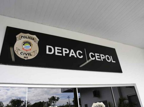 Na noite de Natal, três são baleados por dupla em moto no Jardim Colibri e um morre