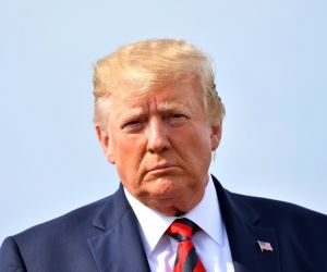 Comitê da Câmara aprova impeachment de Trump