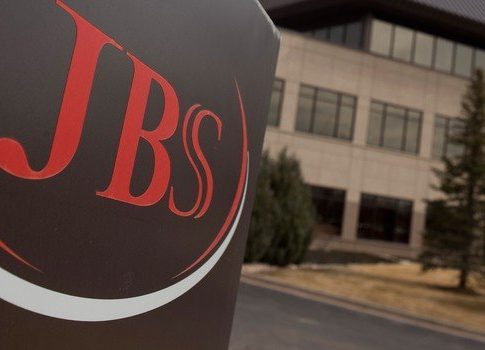 PF cumpre mandados em MS contra fiscais e veterinários que recebiam propina da JBS