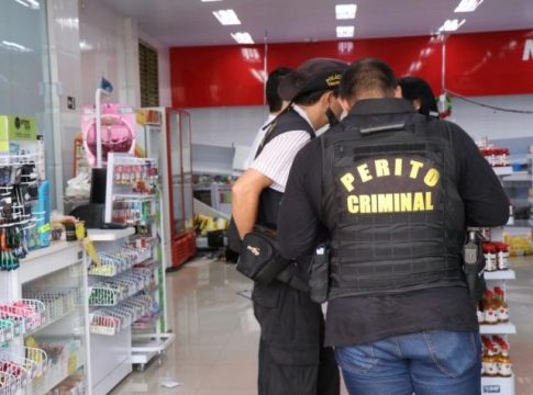 Ladrões de farmácia podem ter roubado outros dois estabelecimentos