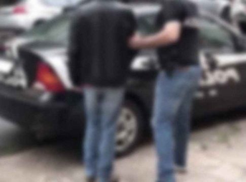 Foi ajudar amigo que dirigia bêbado e acabou caindo no teste do bafômetro