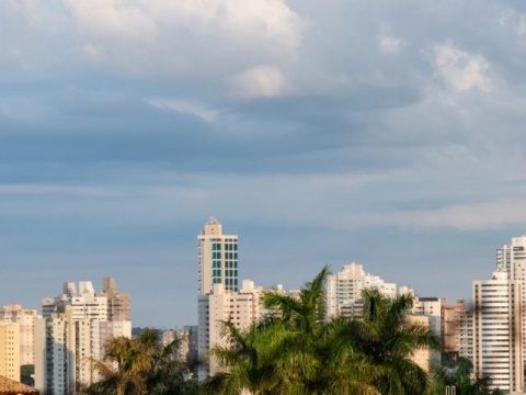 Semana começa com calor de até 36°C e chuva isolada em MS