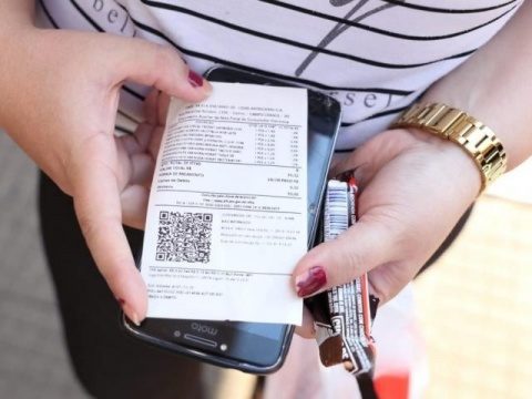 CPF na nota? Governo alerta que vai combater sonegação e não vigiar compras